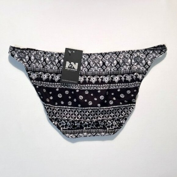 N2N Bodywear Size L Provence Micro Bikini - Black/White - Batik Design - Picture 9 of 13